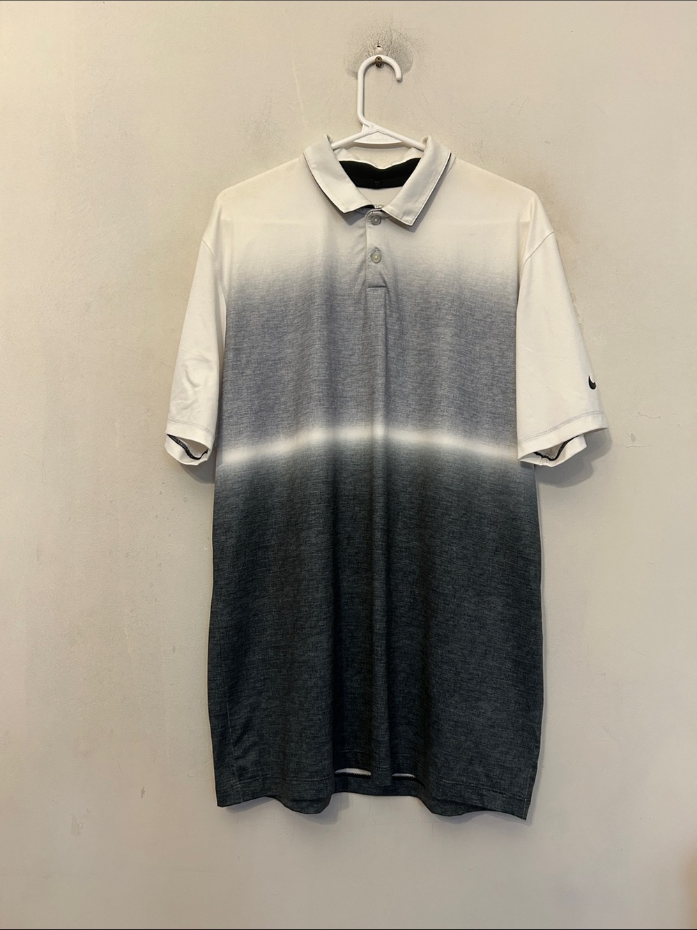 Nike Menâs Gradient Polo Shirt - White & Black Dri-fit Size M EUC